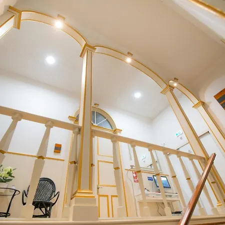 Guestready - O Ateneu * Ponta Delgada