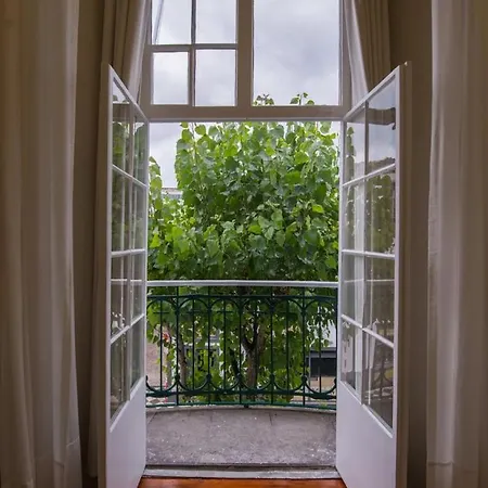 Guestready - O Ateneu *