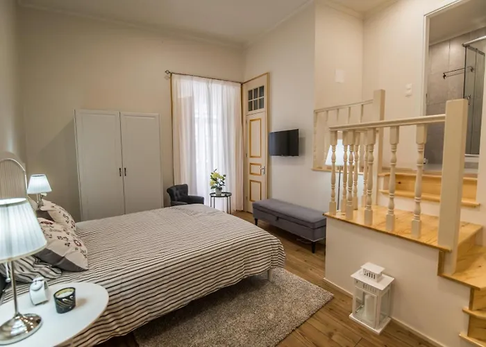 Guestready - O Ateneu * Ponta Delgada