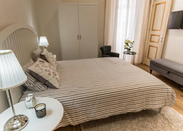 호텔 Guestready - O Ateneu Ponta Delgada